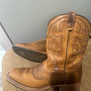 Double h Boots pre-owned size 13 EE